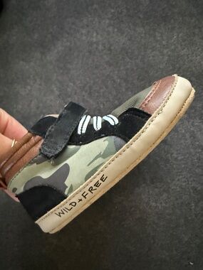 ro + me size 18-24 months. Kids Casual High-Top Shoes in Green & Brown